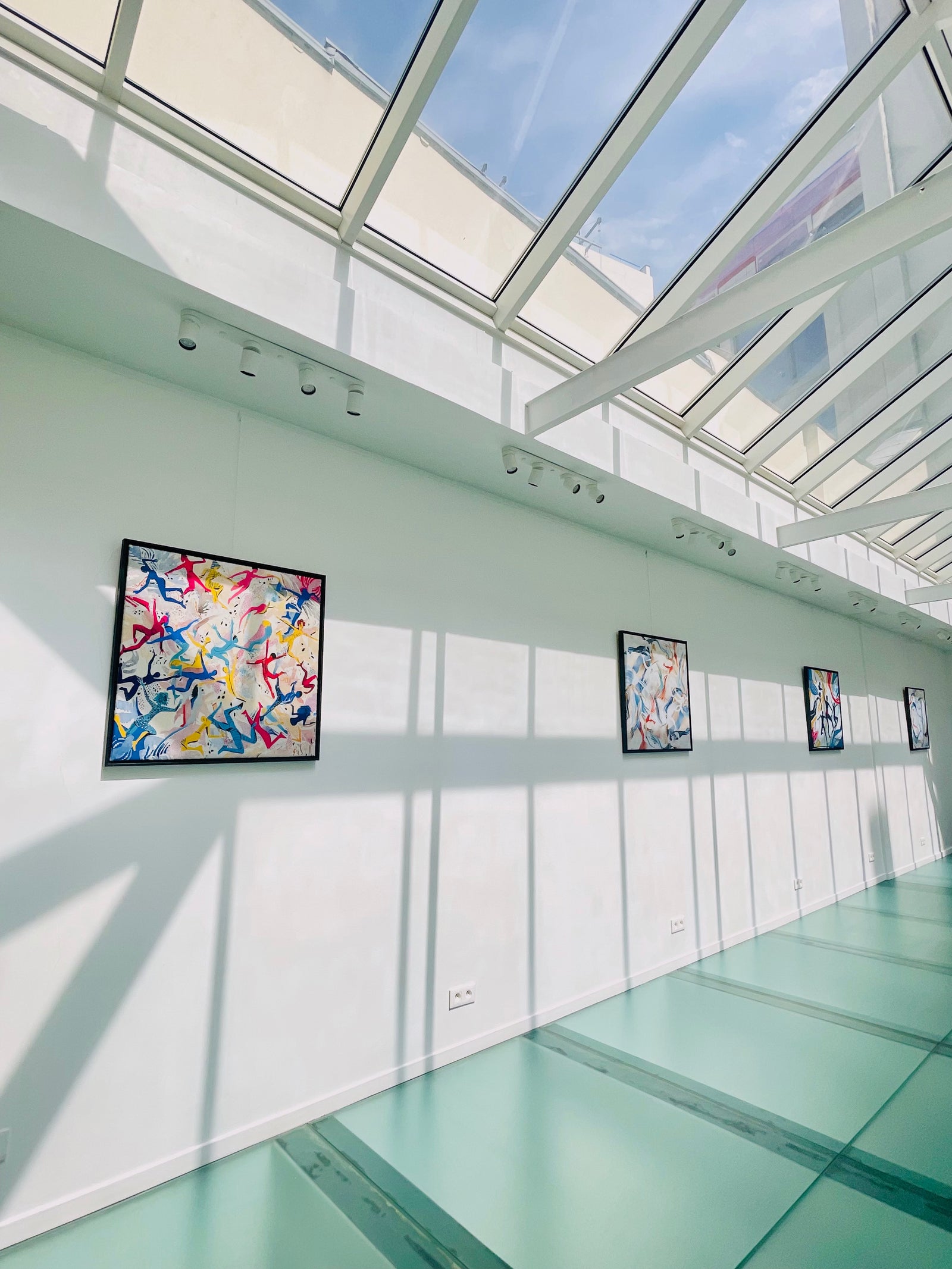 « La Danse sur Soie », œuvre de Minhua LYSANDRE présentée dans le cadre du Label Olympiade Culturelle — Paris 2024.